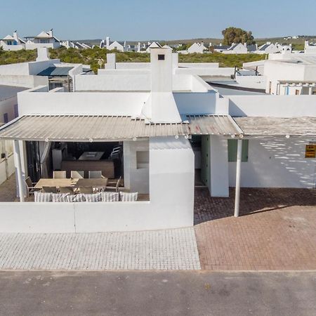 Over The Moon Paternoster Ngoại thất bức ảnh