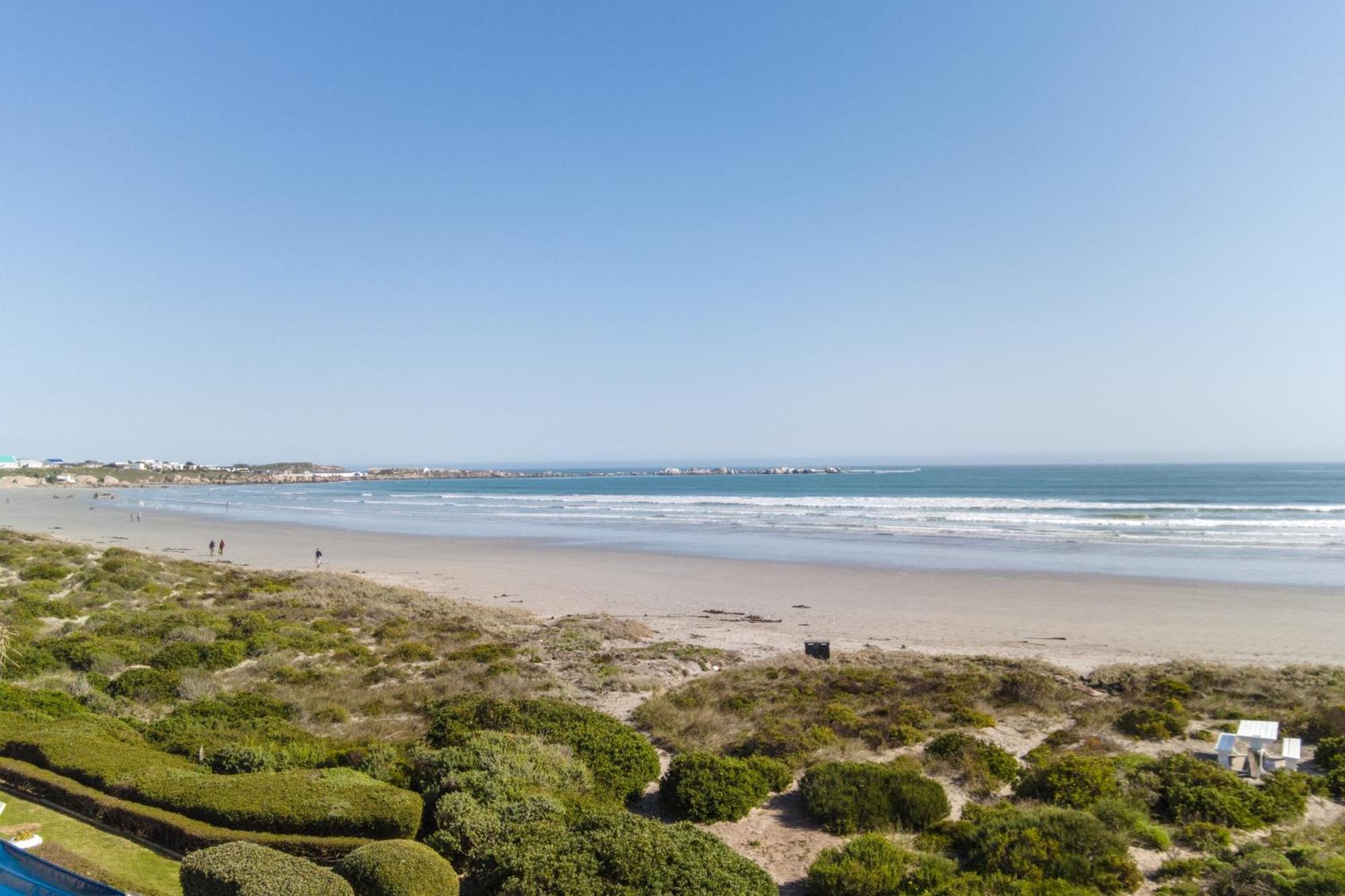 Over The Moon Paternoster Ngoại thất bức ảnh